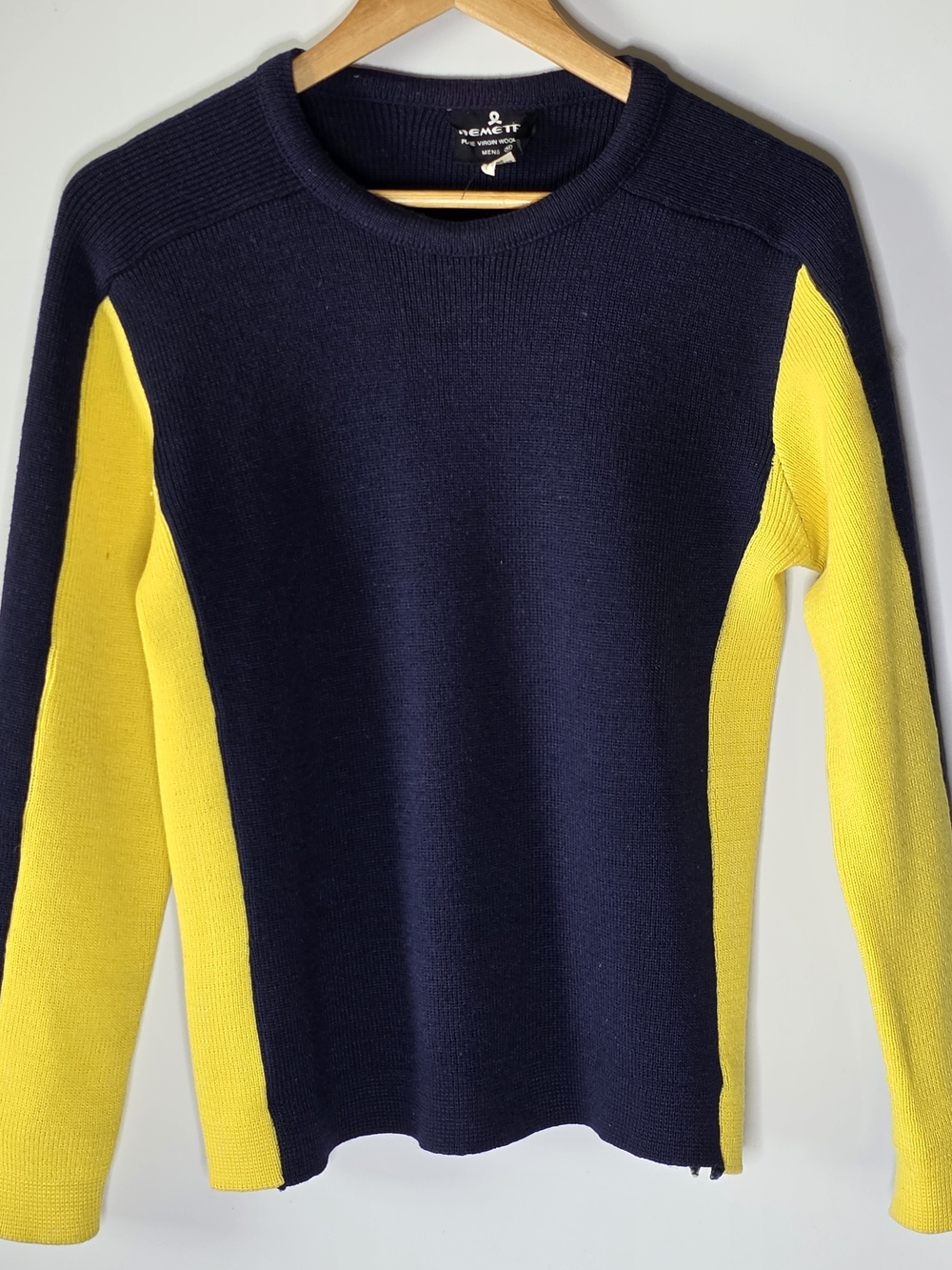 VTG Demetre Navy and Yellow Colorblock Crew Sweater virgin Wool Size Medium